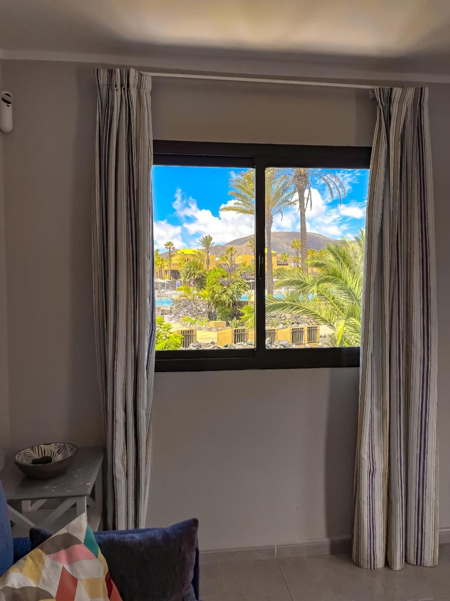 B-Rent Casa Angela Pool View Apartment คอร์ราเลโฮ ภายนอก รูปภาพ