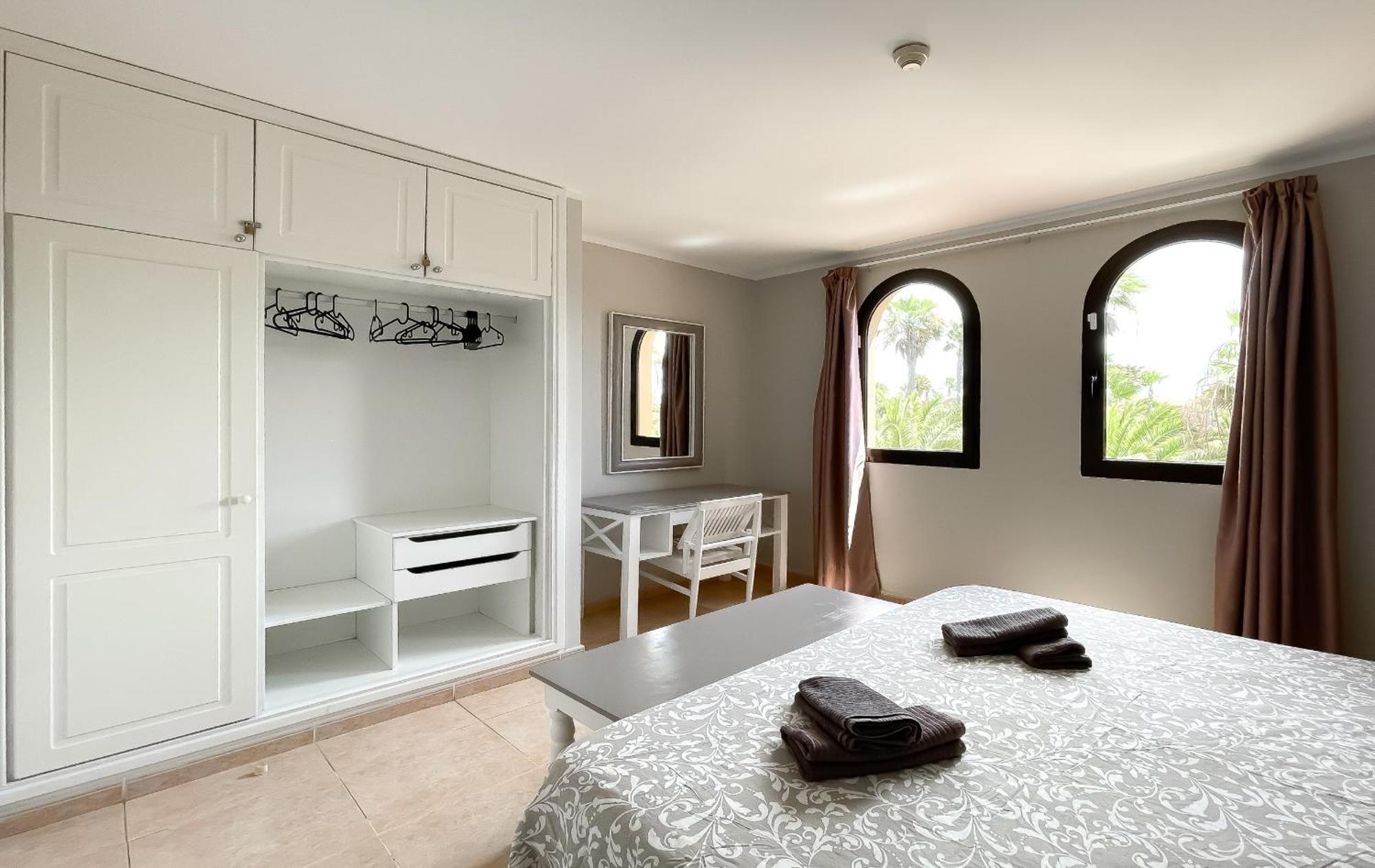 B-Rent Casa Angela Pool View Apartment คอร์ราเลโฮ ภายนอก รูปภาพ