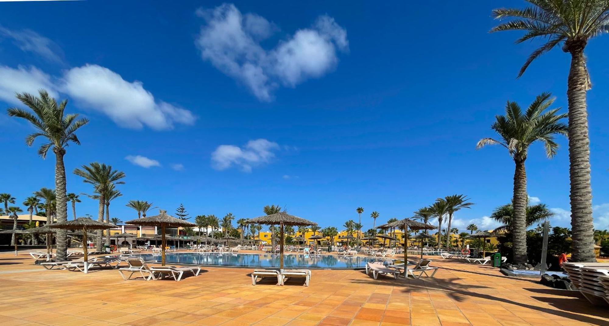 B-Rent Casa Angela Pool View Apartment คอร์ราเลโฮ ภายนอก รูปภาพ